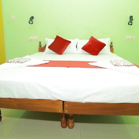 Shirleys Beach Hotel Kovalam Zewnętrze zdjęcie